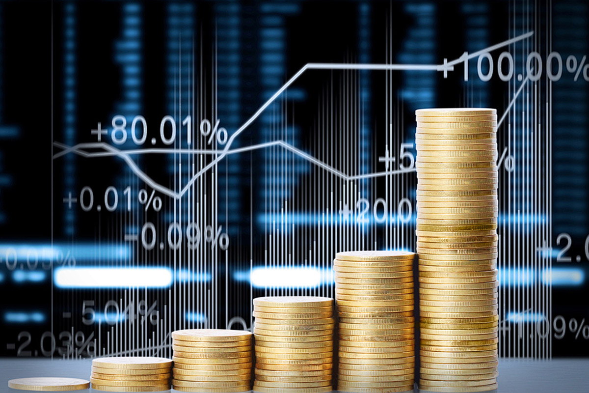 3.Great investing is not about predicting which way the wind will blow.